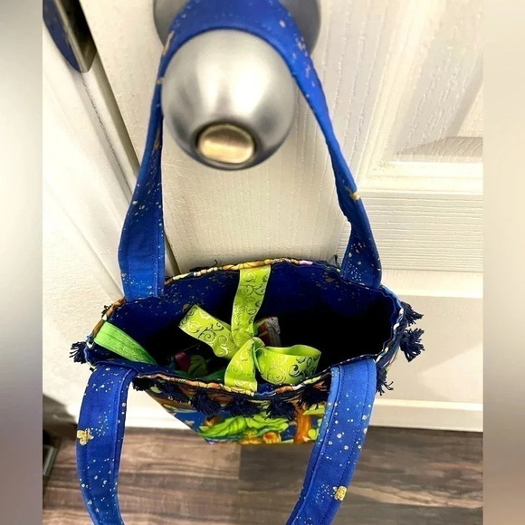 Tinker Bell Fairy Themed Custom Made Purse Tote and Matching Attached Zipper Bag - Picture 8 of 12